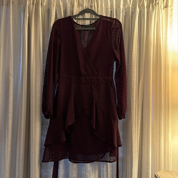 HauteMonde size Medium dark purple dress. Fits like a small. - Picture 1 of 6